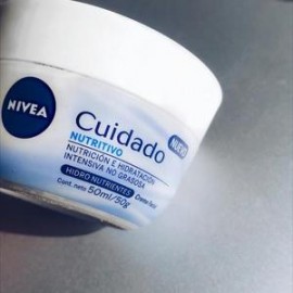 Beierdorf Caja Crema Nivea Cuidado Nutritivo 50G/16P-Despensaenlinea